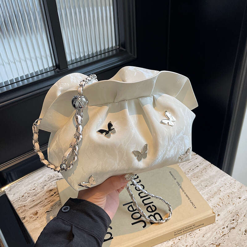 Summer Super Popular Niche Pleated Cloud For Women 2024 New Trend Versatile Chain Shoulder Crossbody Small Bag