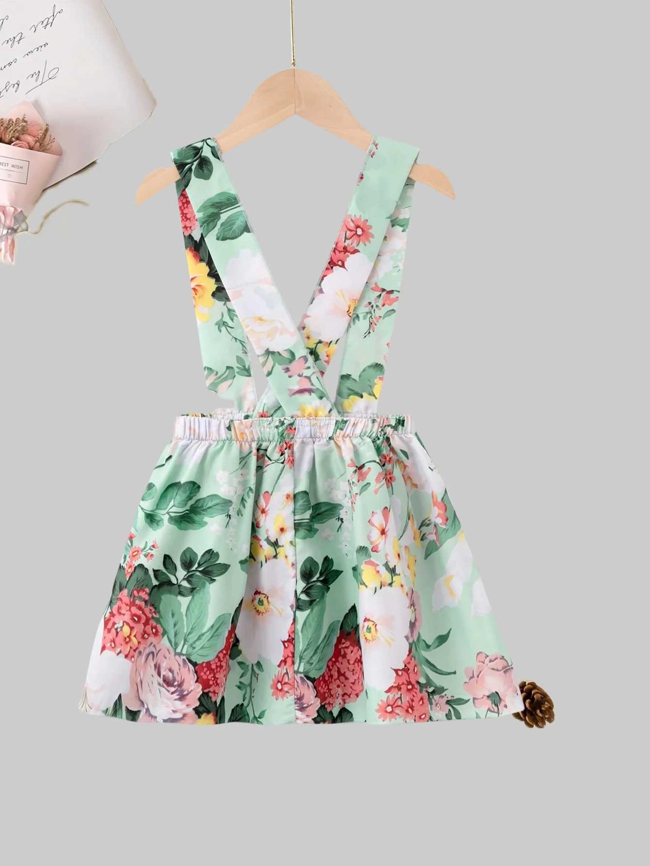 Fresh floral print sleeveless dress - a light summer choice X250528