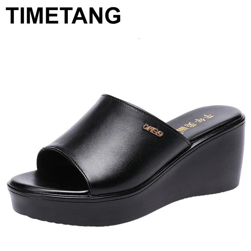 Top Cowhide Slope Heel Slippers Womens Outerwear Fashionable Sandals Summer Fish Mouth Leather Slipper Black White 250523
