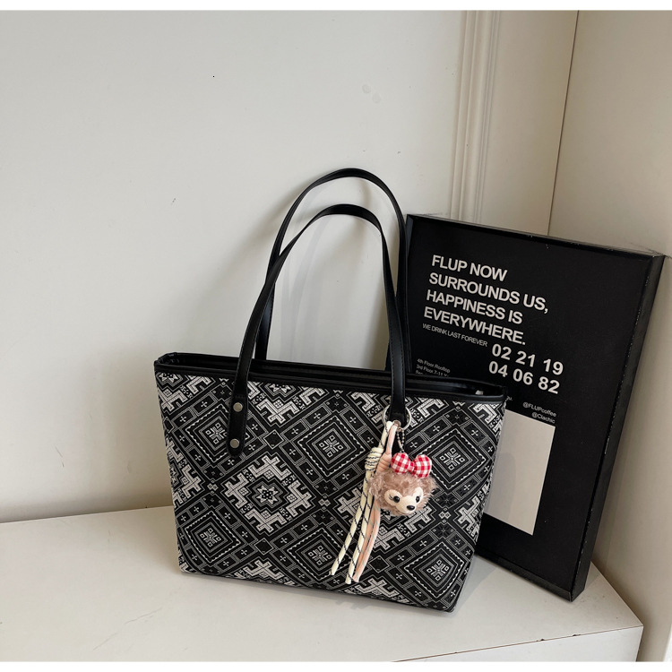 Luxury Brand Designer Bag 2025 Summer New Handbag Small Bag For Women Tote Chinese Style Bag New Sweet Exquisite Commuter Shoulder Crossbody Bag