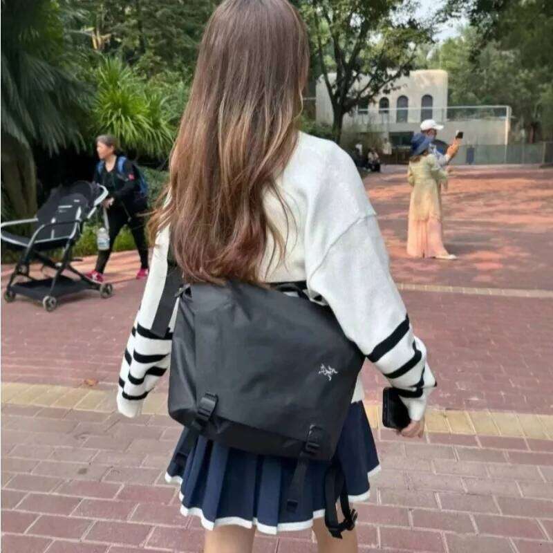 Stylish Multi-functional Flip Cover One-Shoulder Crossbody Bag Big Capacity Backpack Storage Pouch