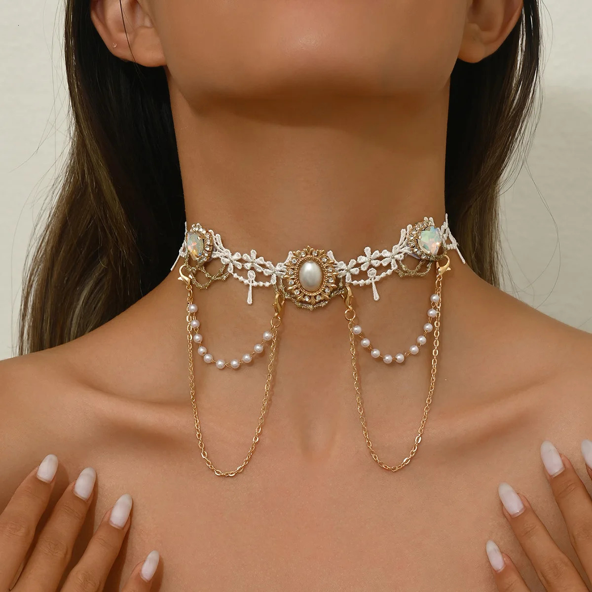 Womens Necklace Lolita White Lace Necklace Pearl Tassel Rhinestone Necklace Collar Sweet Cool Fashion Necklaces Girls Gift 250522