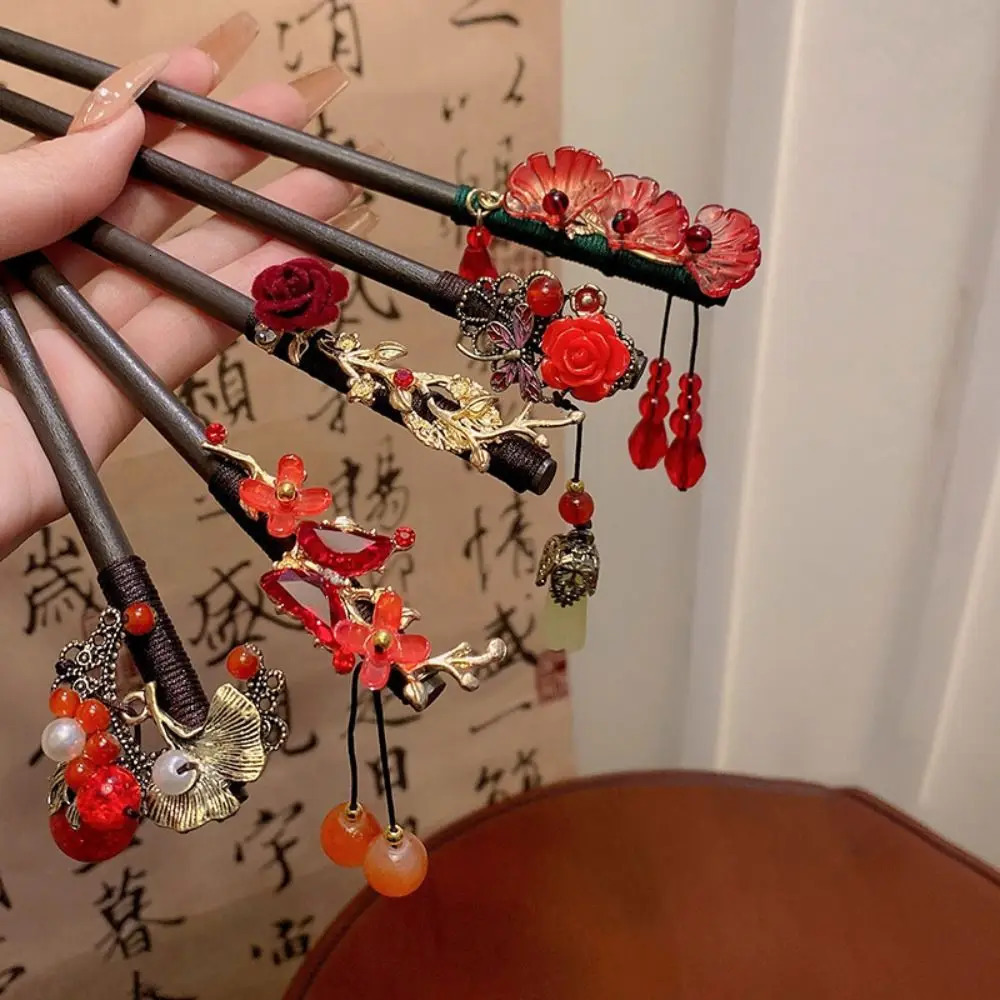 Fashion Retro Red Hair Stick Vintage Ancient Style Chinese Hairpin Headwear Handmade Multipurpose Rose Fringe 250519