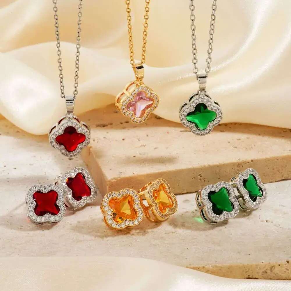 Micro inlaid clover necklace earrings two-piece set, women's light niche design, high-end feeling, internet celebrity temperament jewelry set