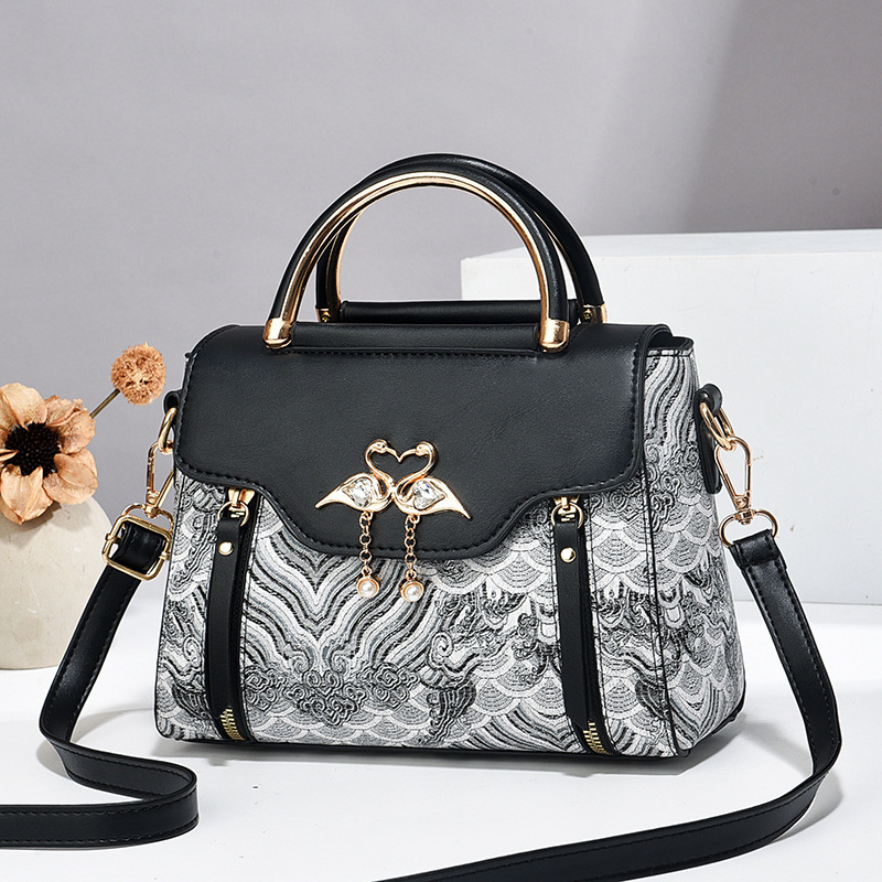 Top brand high-quality new free designer bag, high-value light luxury handbag, foreign trade French style bag, lightweight single shoulder new free de