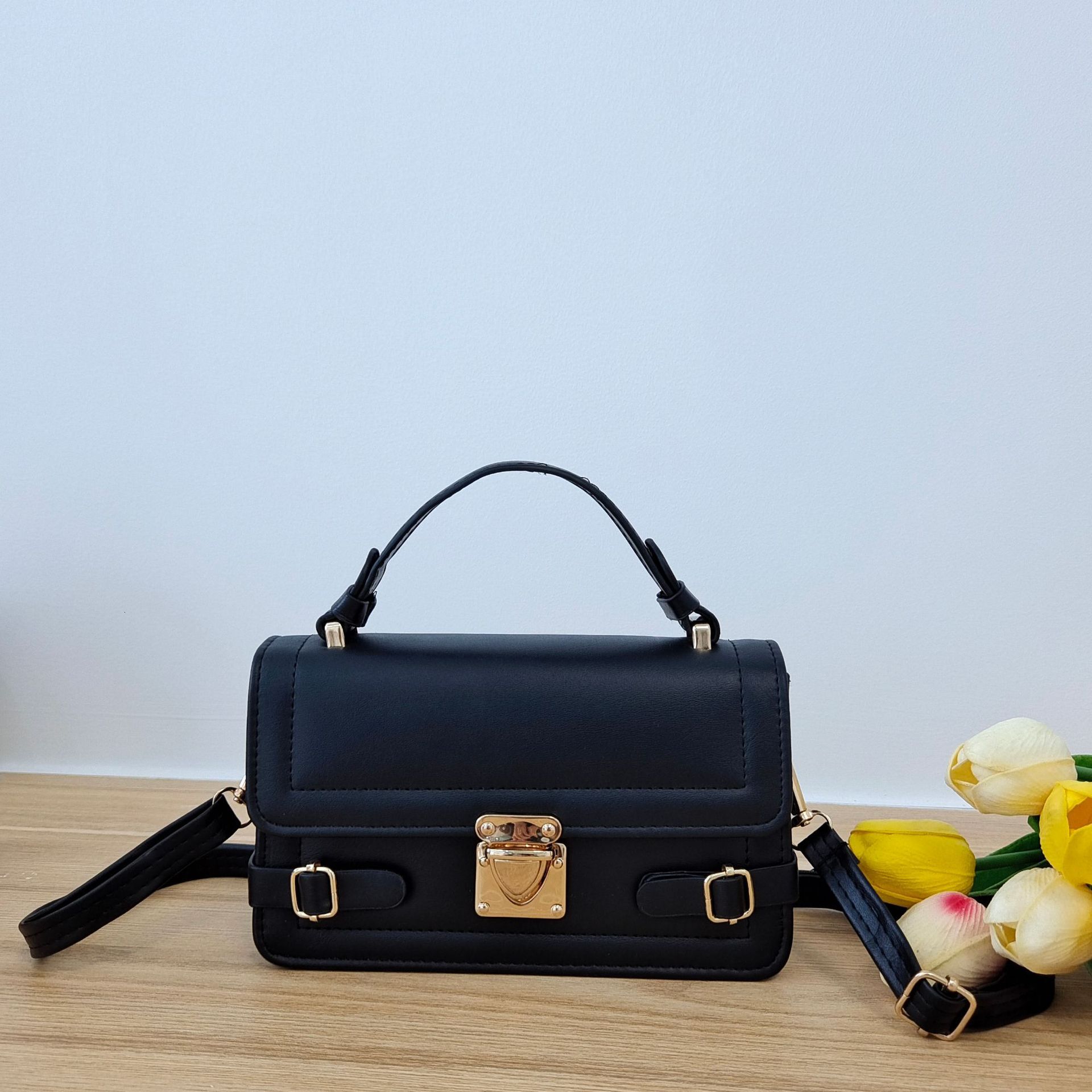 Top quality brand, high-quality new design, free designer bag, fashionable multifunctional small square bag, textured handbag, new free designer bag