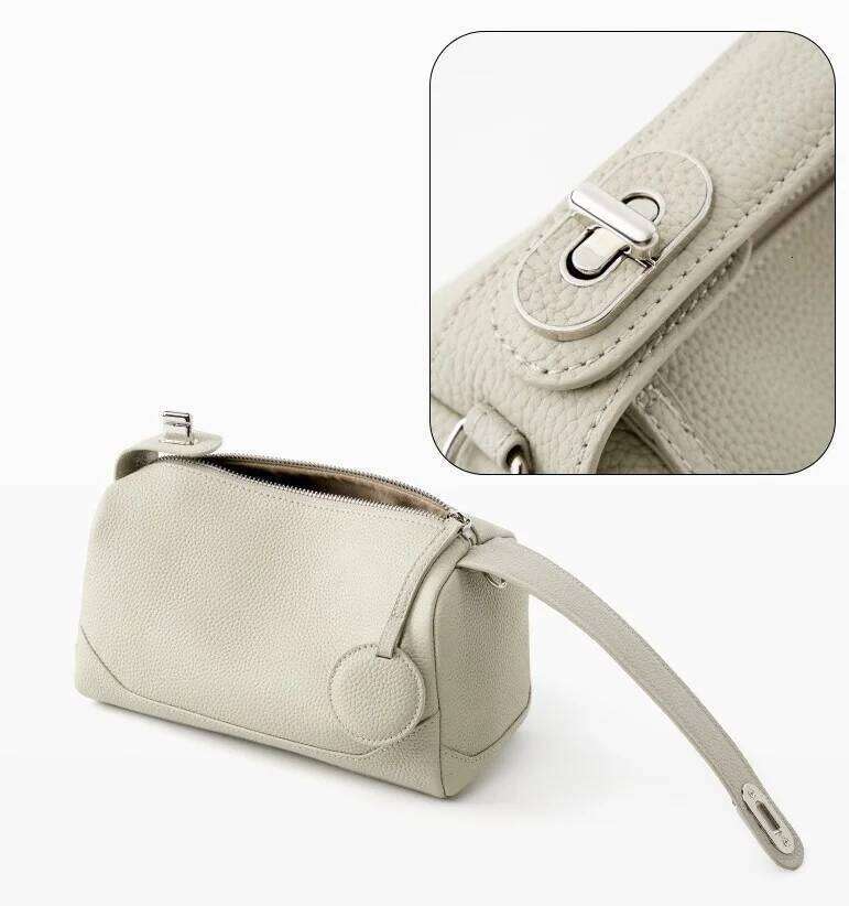 2025 New Head Layer Women's Fashion Genuine Leather Boston Versatile Trendy Handheld Crossbody Bag