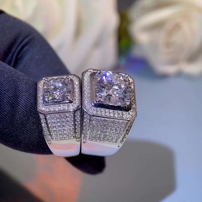 Factory Wholesale Luxury 925 Sterling Silver Moissanite Engagement Ring Iced Out Hip Hop Style for Men