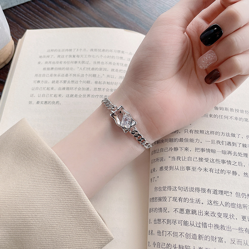 S925 sterling silver fashion trend personalized live-streaming influencer style cool and elegant casual diamond magic mirror luxury small-scale design