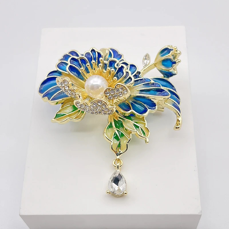 Fashion peony flower rhinestone brooch womens fashion clothing bust jewelry wholesale 250527
