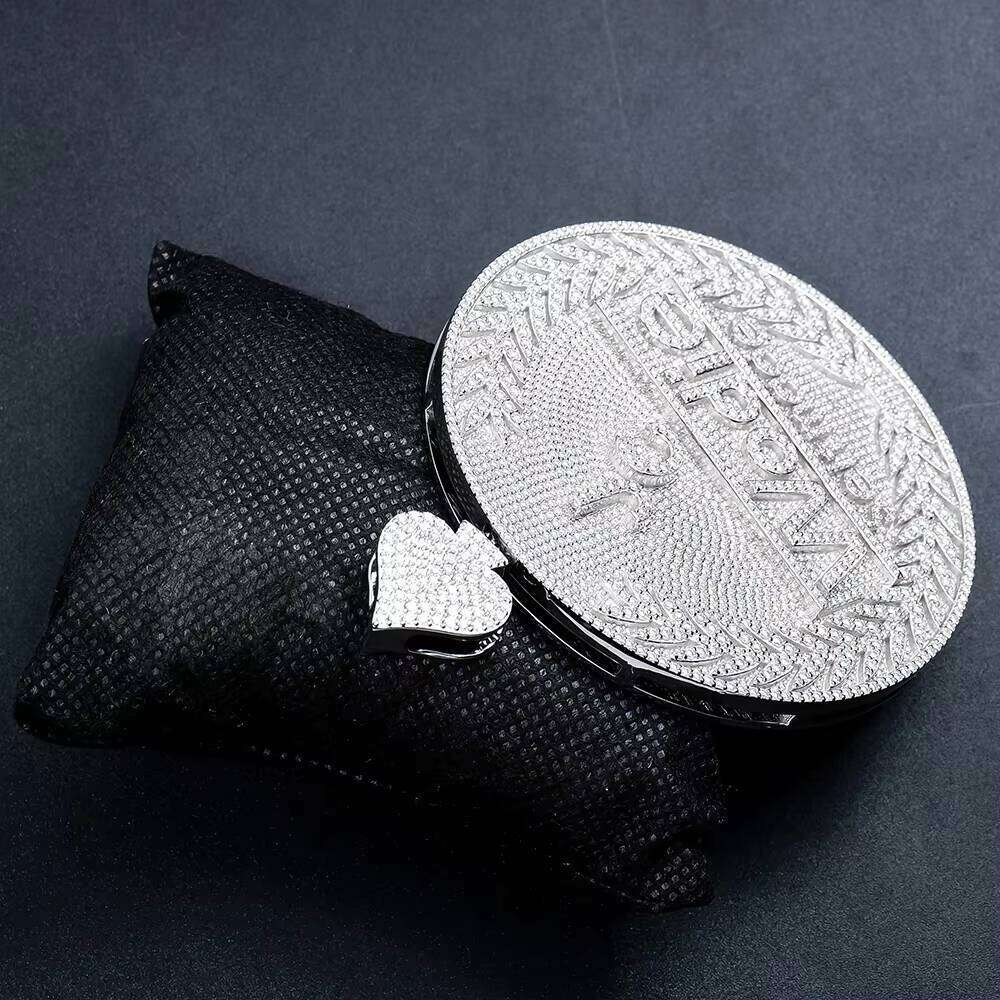 Factory Custom Design Men's Sterling Sier Bling Mossanite Hip Hop Jewelry Round Iced Out Vvs Moissanite Pendant for Chain