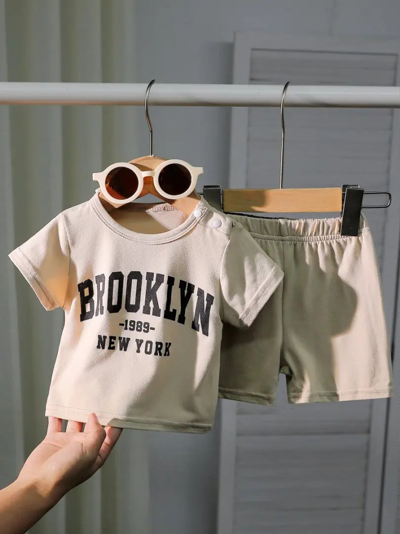 Summer Letter Print Short Sleeve TShirt and Solid Color Shorts Casual TwoPiece Set 250528