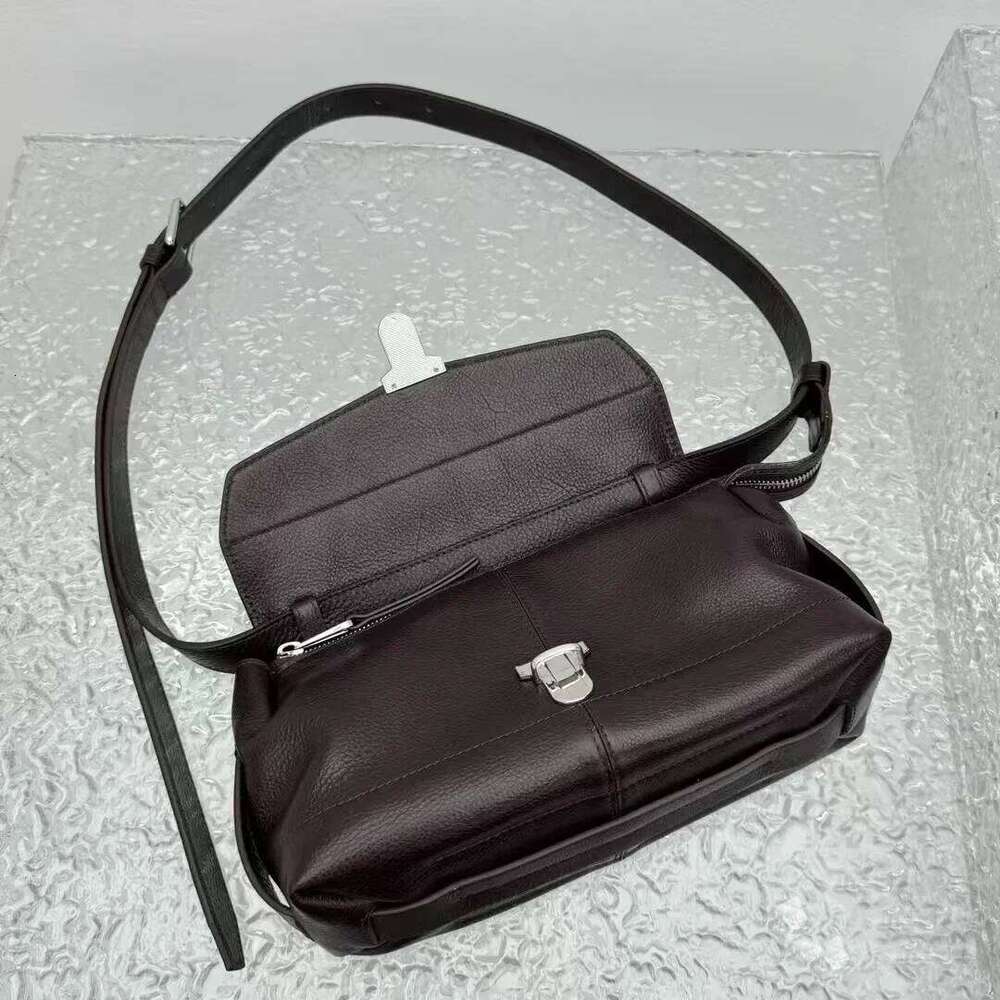 Original Light Niche Gear First Layer Cowhide Work Ladies Retro Shoulder Messenger Bag