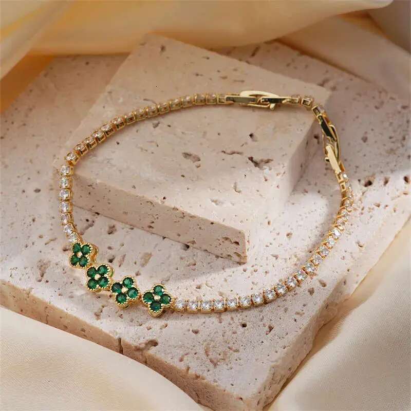 fashion INS personalized zircon bracelet simple lucky flower necklace