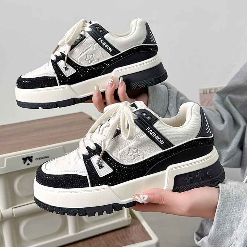 2025 Spring and Autumn New Starry Sky Sparkling Diamond Women's Casual Board Shoes Thick Bottom Versatile Explosive Sports Shoes Size 35-40 Free 