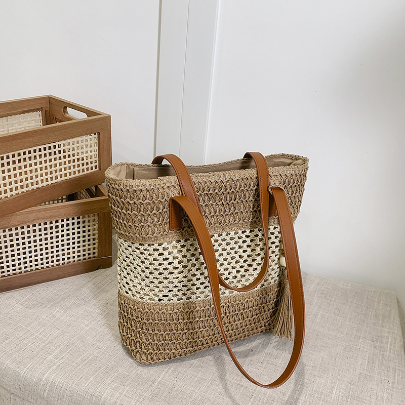 Luxury Brand Designer Bag New Fashion Beach Handheld Single Shoulder Straw Woven Tote Personalized Backpack Simple Women's Bag