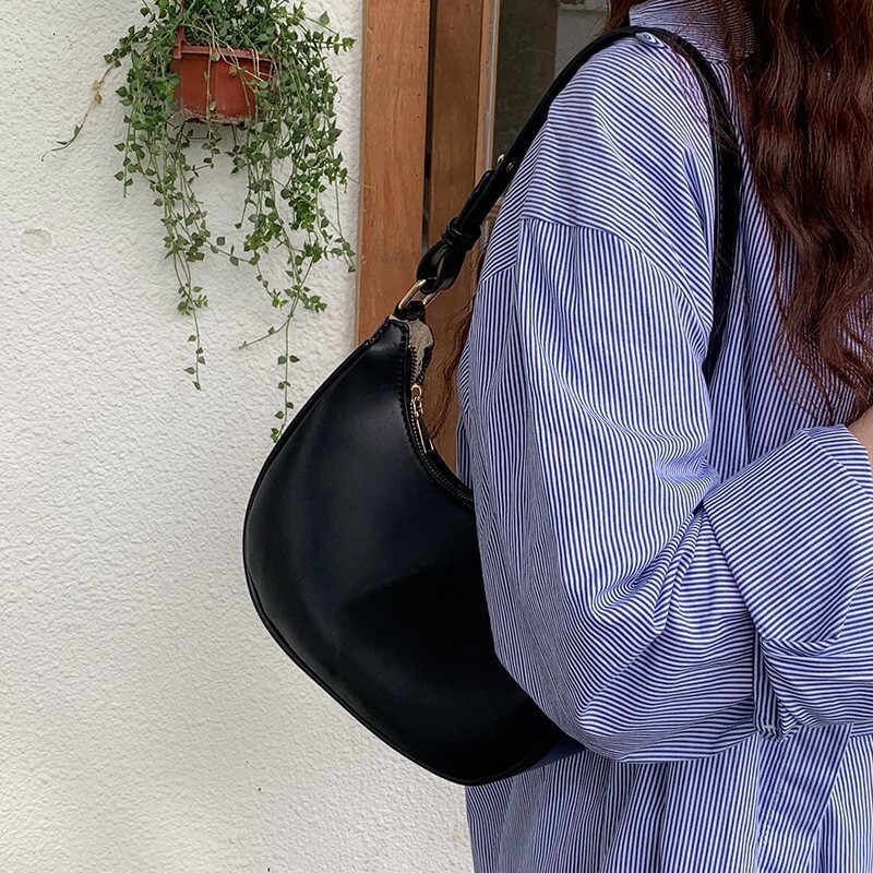 New armpit bag half moon bag fashion shoulder bag fashion rectangular bag designer fashion large capacity women s crossbody bag