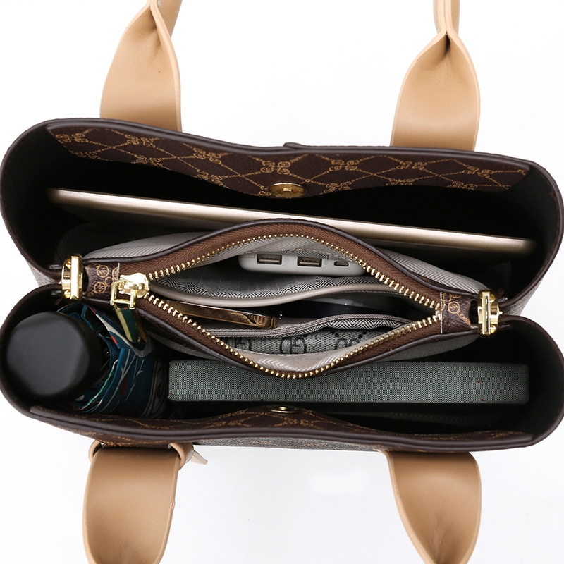High Quality New Style Women's Bag 2025 New Vintage Handbag Fashionable High-end Crossbody Bag Large Capacity Commuter Tote Bag New Free Delivery