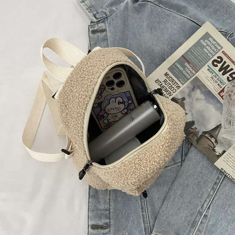 New Plush Fabric Women's Shoulder Crossbody Small Fashion Lambs Wool Fluffy Fur Winter Female Bag Designer Handbags