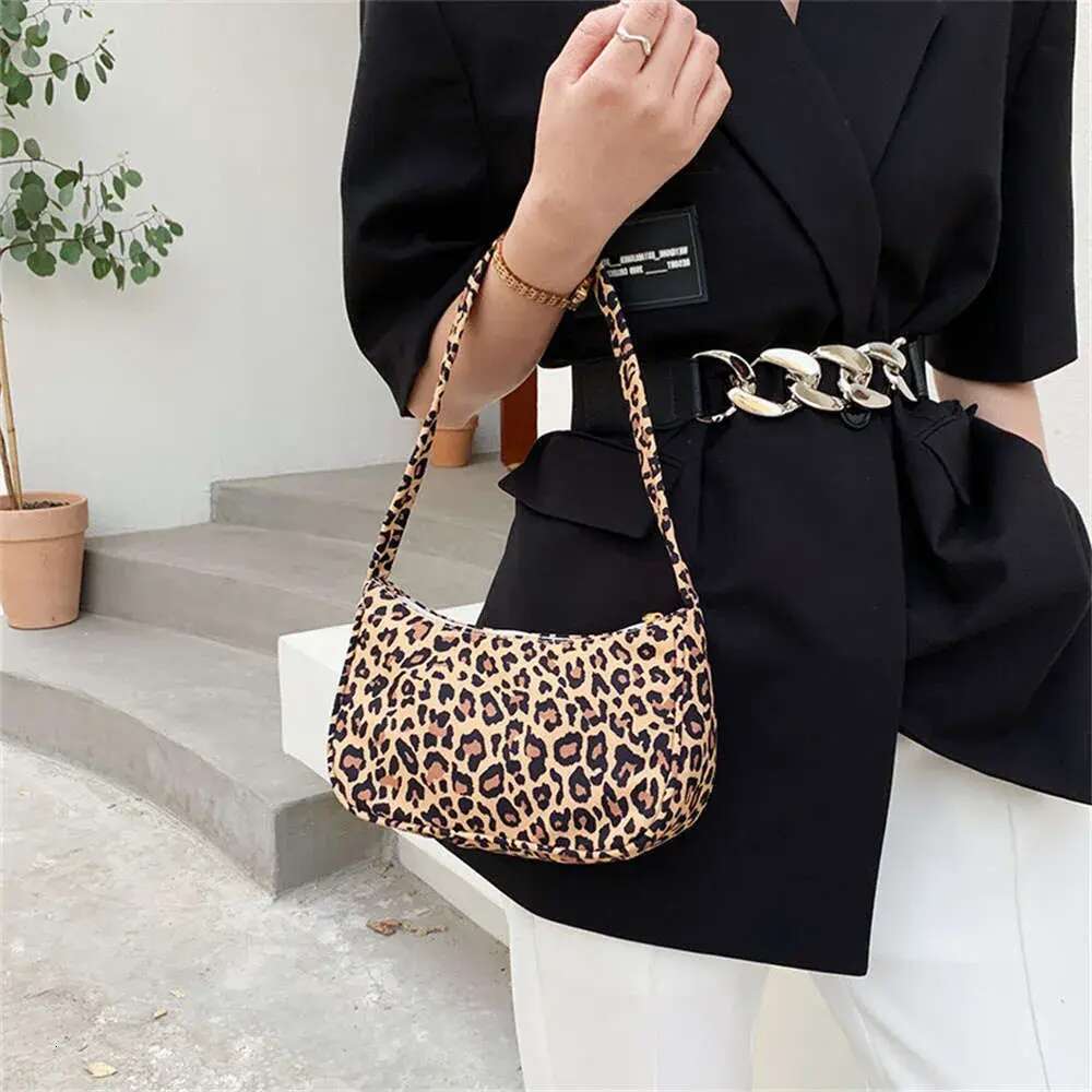 Women Underarm Fashion Animal Pattern Print Nylon Vintage Shoulder Bag Female Half-Moon Handbag Purse