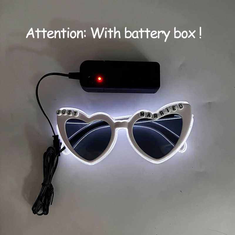 LED Just Married Glasses Wedding Party Bridal Shower Bride To Be Gift Wedding Decorations For Ceremony Light Married Sunglasses W250528