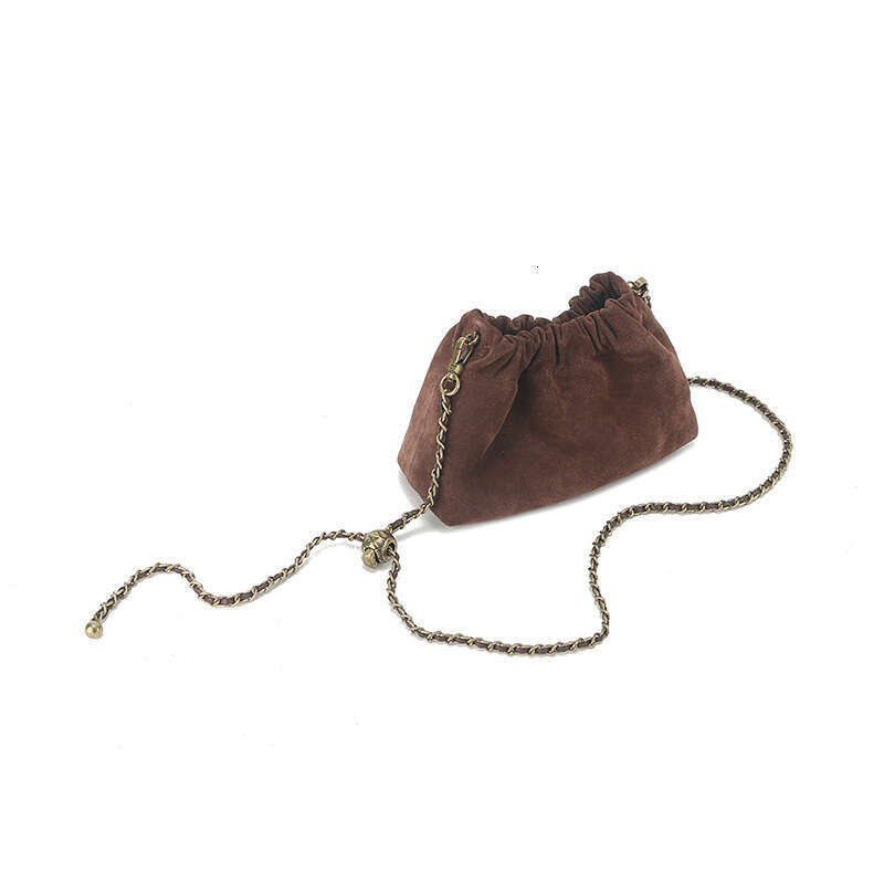 Niche Design Women's 2024 New Genuine Leather Cloud Pleated Crossbody Matte Fashion Shoulder Chain Bag