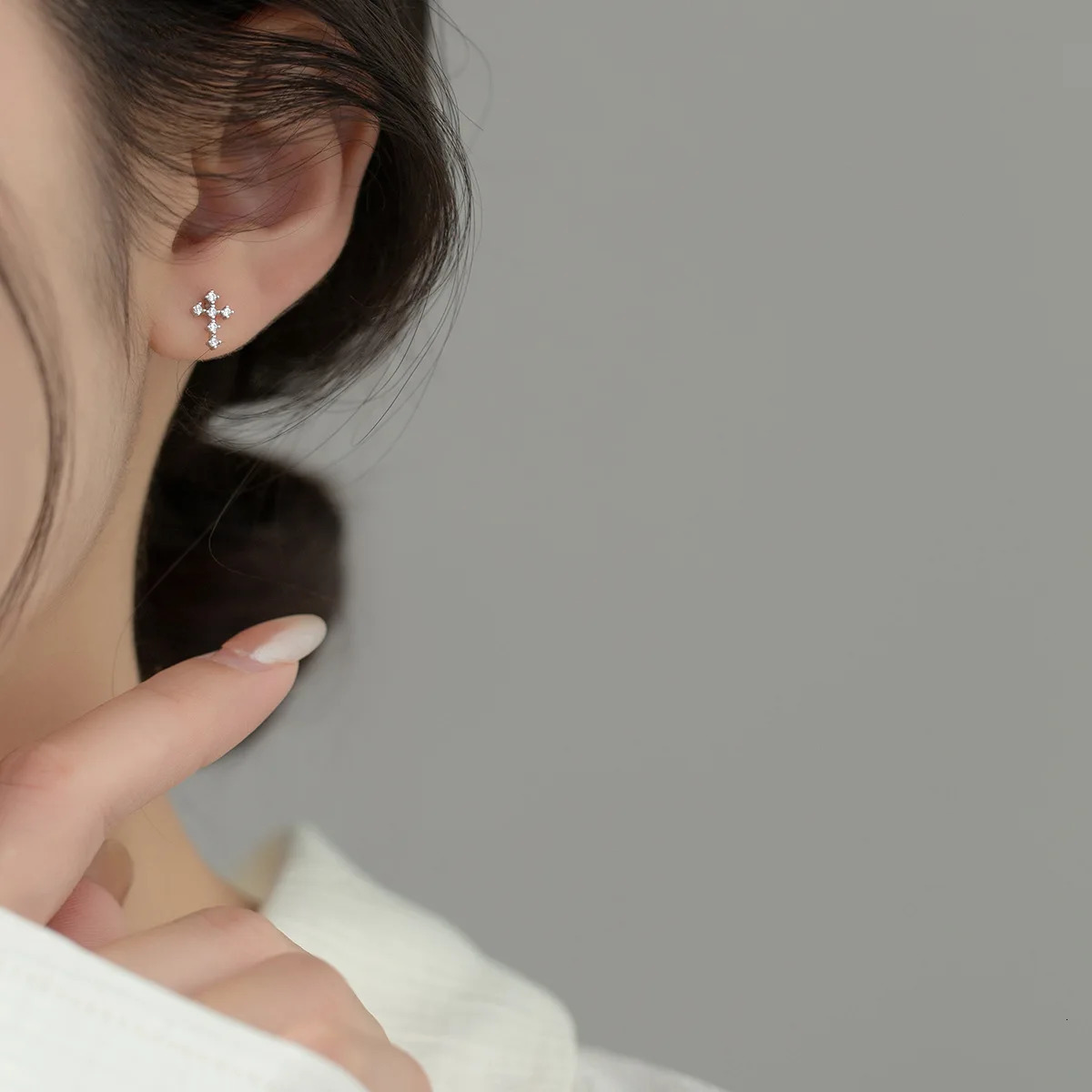 La Monada Cross Zircon Stud Earrings 925 Sterling Silver 925 Religion Personality Silver Earrings For Women Silver Girls Student 250527