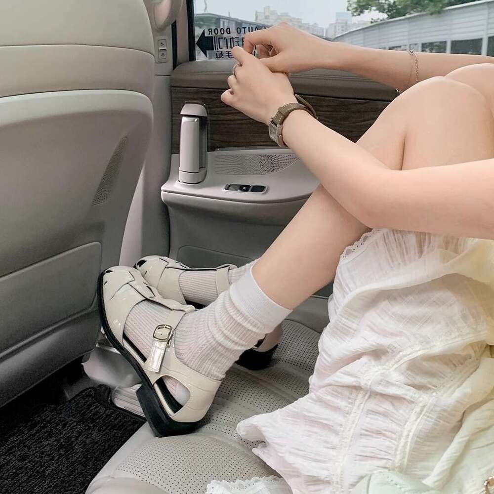 Instant Dispatch Su Yinyin Same Style Square Woven Hollow Out Closed Toe Flat Roman Sandals Women Pig Cage Shoes Summer