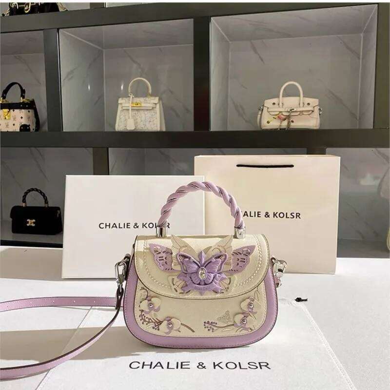 Light Brand Women's Handbag 2025 Autumn And Winter New Retro Single Shoulder Sweet Girl High-End Designer Crossbody Bag
