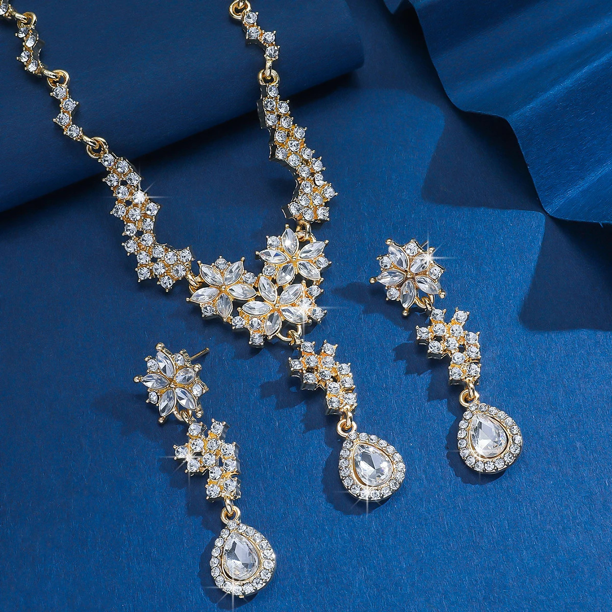 3PC Womens Fashion Rhinestone Flower Water Drop Necklace Earrings Jewelry Set Suitable for Wedding Party Festival Gifts-8492 250527