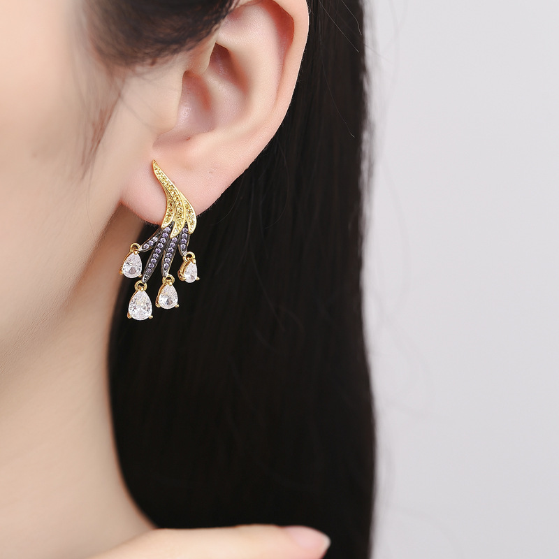925 Sterling Silver Gold Wing Stud Earrings, Pear-Shaped Diamond Design, Elegant Versatile High-End Jewelry, Fashion Earrings