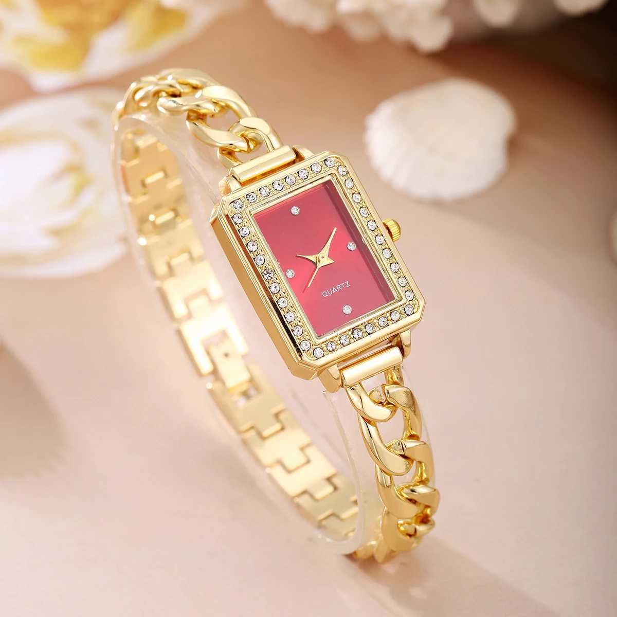 The latest style of womens fashionable minimalist and elegant alloy quartz watchXJ250527