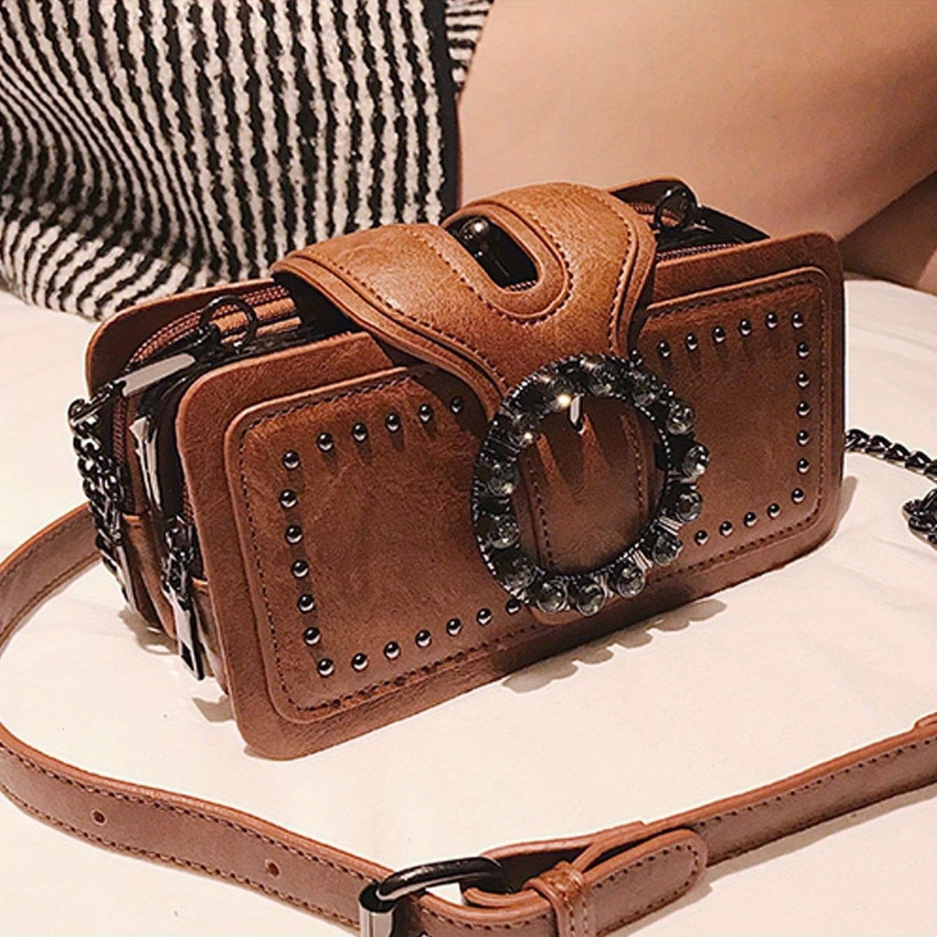 Vintage Round Rhinestone Buckle Bag - Punk Design Square Crossbody Bag, Studded Decor Handbag, Suitable for Women and Music Festivals