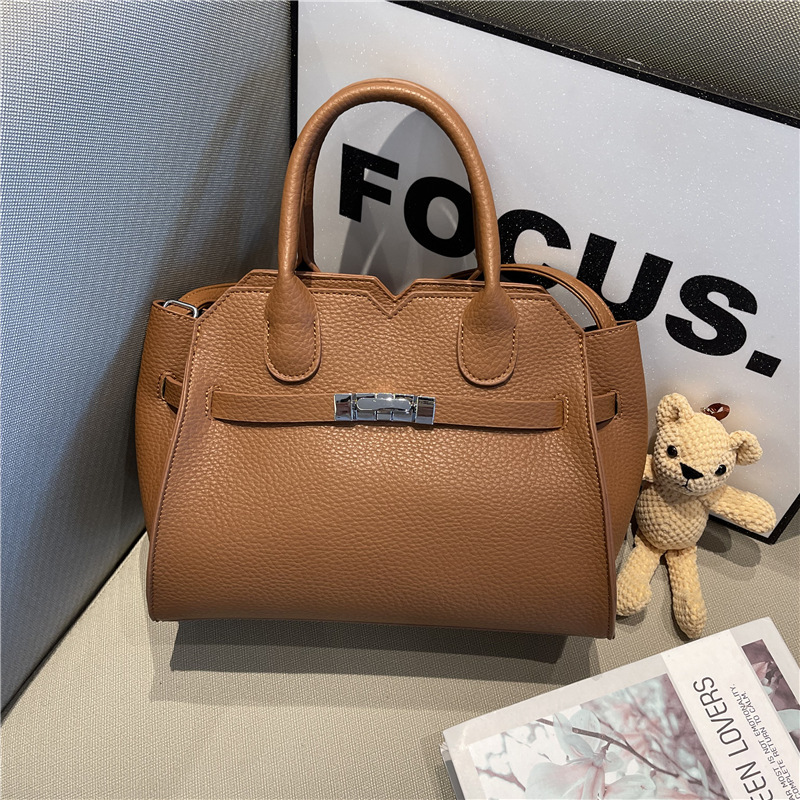 Top brand high-quality new free designer bag new handbag 2025 shoulder bag commuting elegant fashion crossbody bag new free designer bag