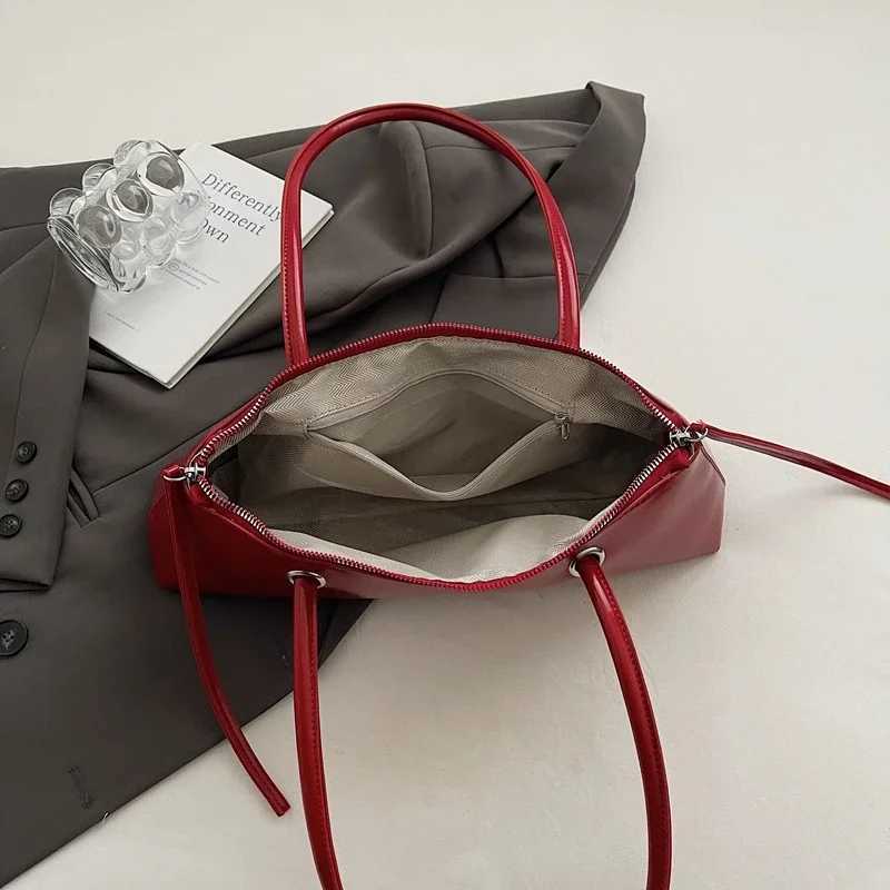 Fashion Womens Commuter Bag Quality PU Leather Underarm Bag Ladies Large Capacity Shoulder Handbag Pillow Travel Bag Female Y250528