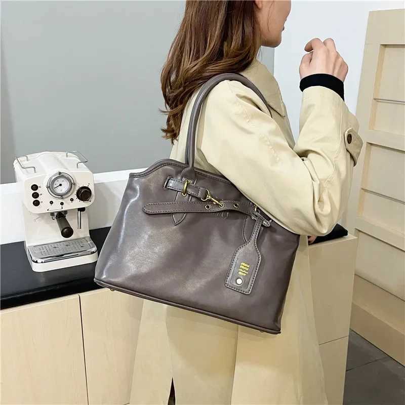Popular Classic Elegant Designer Leather Hand Bags Women Ladies Luxury Hand Bags Big Capacity Messenger Crossbody Bag Y250528
