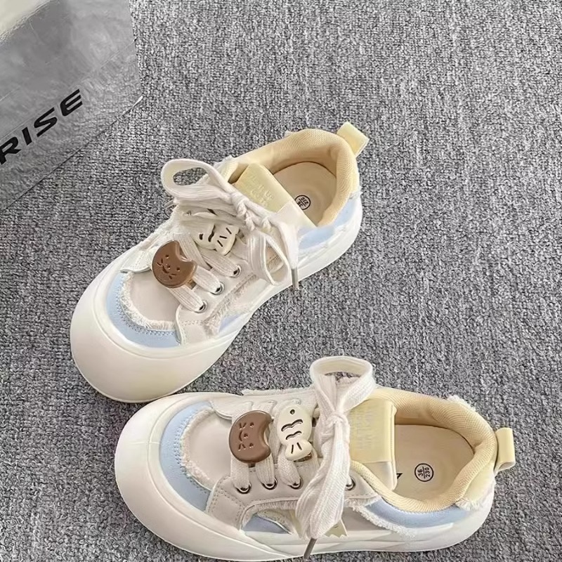 2025 New Spring Versatile Dopamine Casual Bread Shoes Designer casual shoes Thick-Soled Chic Niche Sneakers