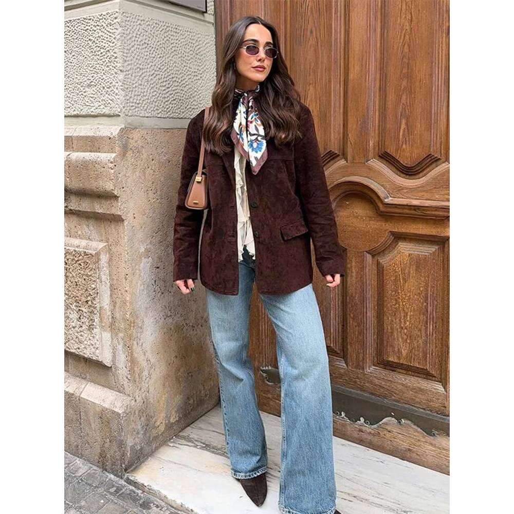 Women 's Suede Vintage Laple Full Sleeve Pockets Thicken Outwears Female 2025 Spring Fashion New Lady Demi-season jacket