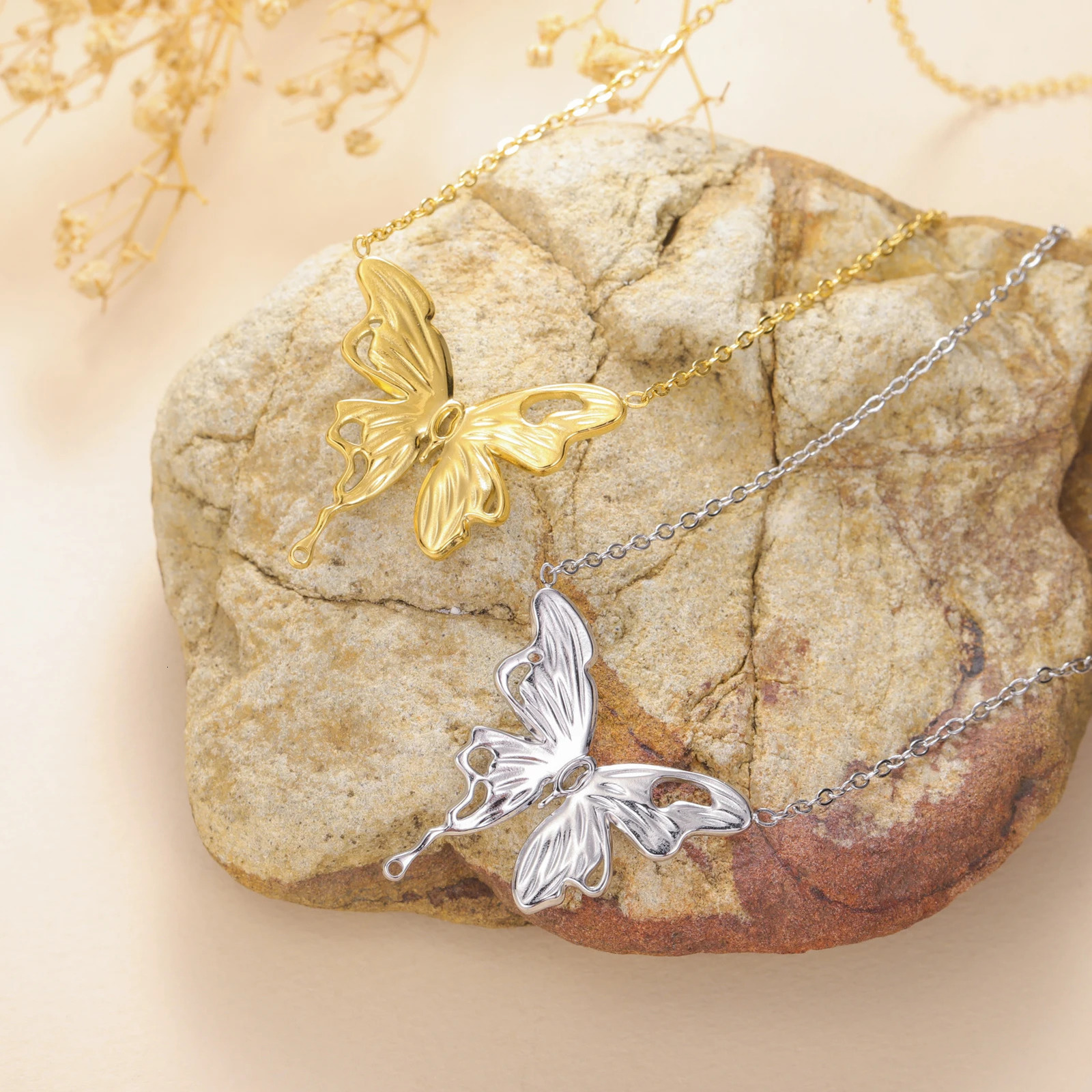 Butterfly Pendant Stainless Steel Necklace Fashionable Bohemian For Women Animal Valentines Day Gift Jewelry 250519