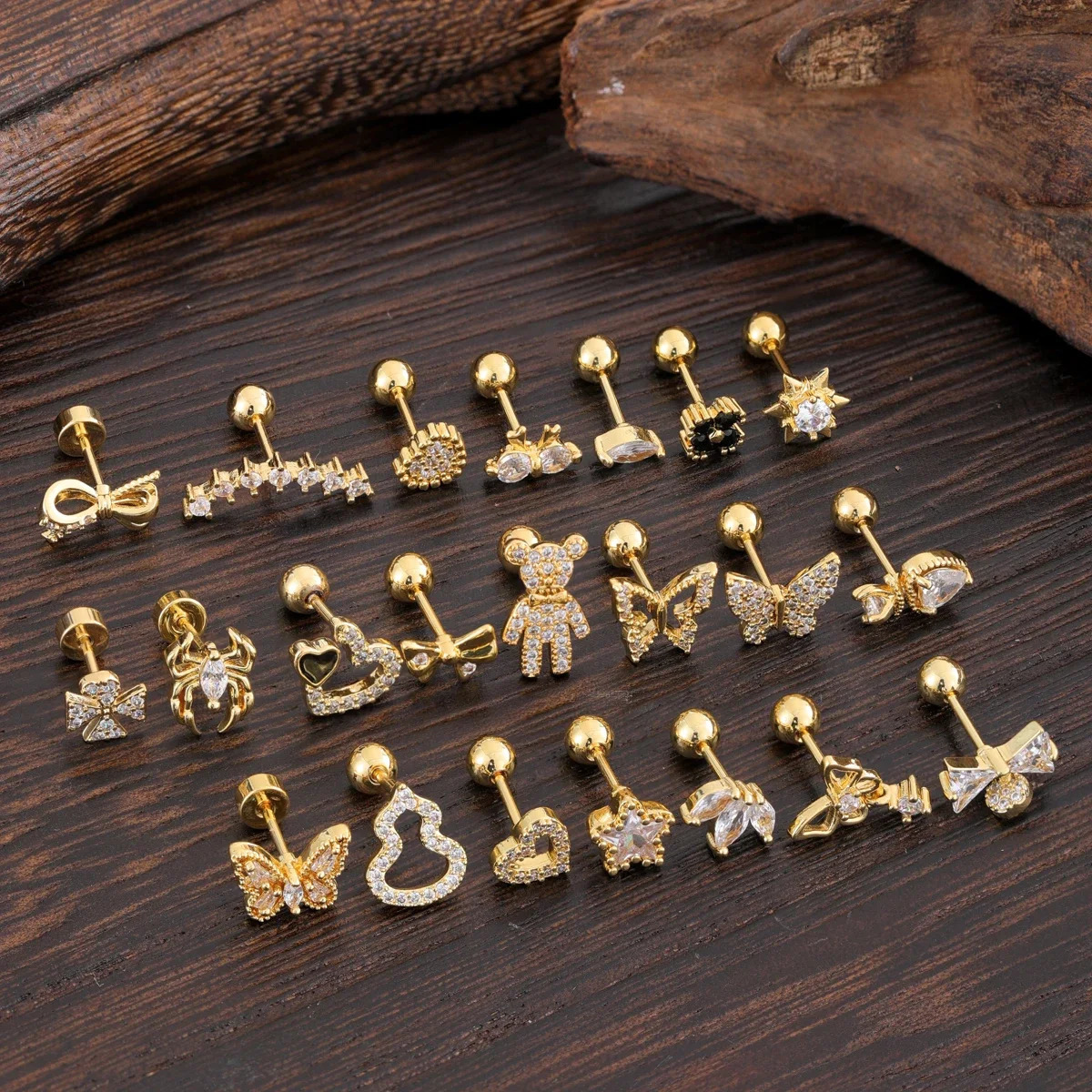 1PC Cute Bear Calabash Heart Tragus Piercing Ear Studs Gold Color Sparkly Crystal Earring Helix Lobe Cartilage Ear Rings Jewelry 250527