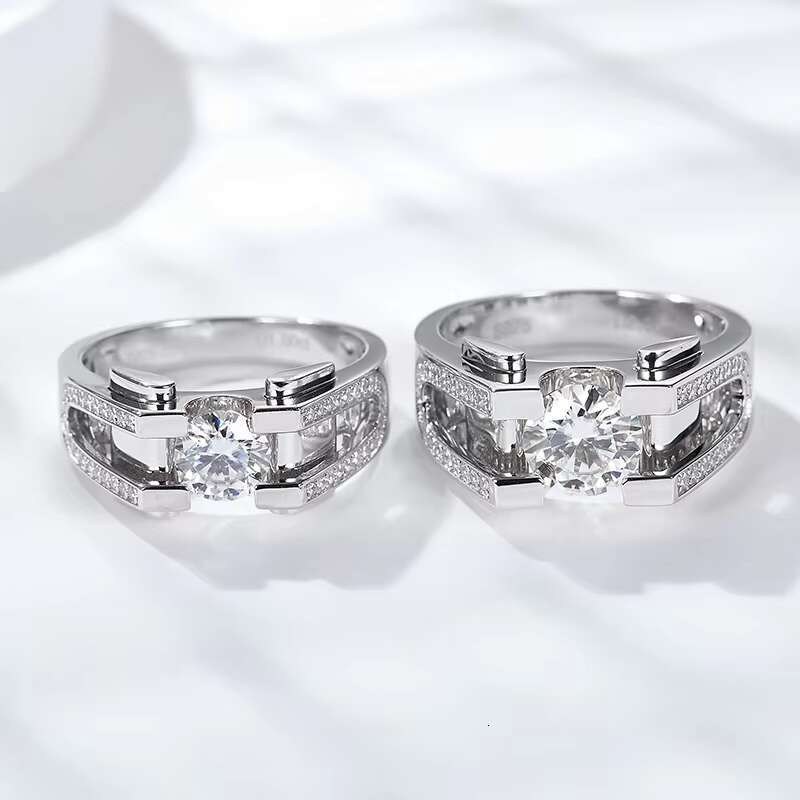 MSR2034 Beautiful Moissanite Ring Iced Out Mens Ring 925 Sterling Silver Engagement Wedding Rings