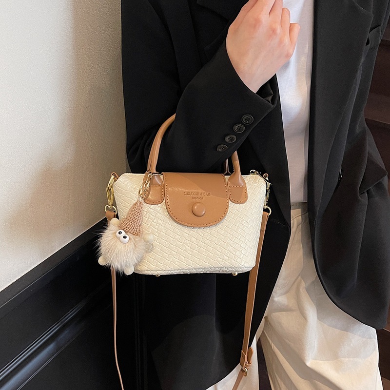 Luxury Brand Designer Bag Small And Niche Handbag Trendy Contrasting Color Woven Women's Textured Dumpling Bags, Single Shoulder Crossbody Bags