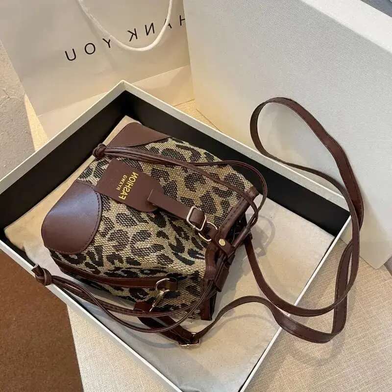 Leopard Small PU Leather Women Bucket Crossbody Bags 2024 Fall Designer Shoulder Bag Brand Ladies Handbag Lady Trend Tote