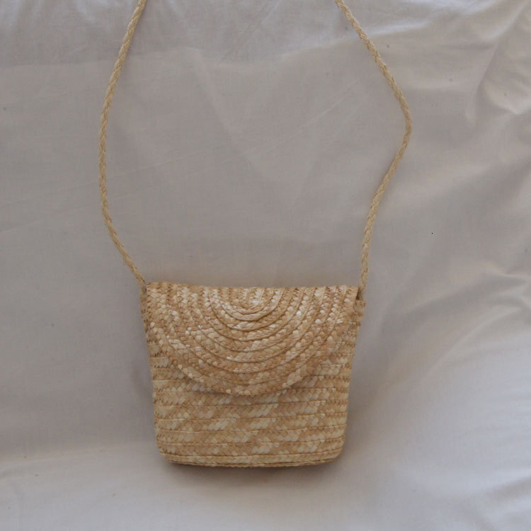 New Spring and Summer Women's Bag, Fashionable and Simple Straw Woven Beach Bag, Casual Trend Designer Straw Woven Bag, Outdoor Travel and Play B