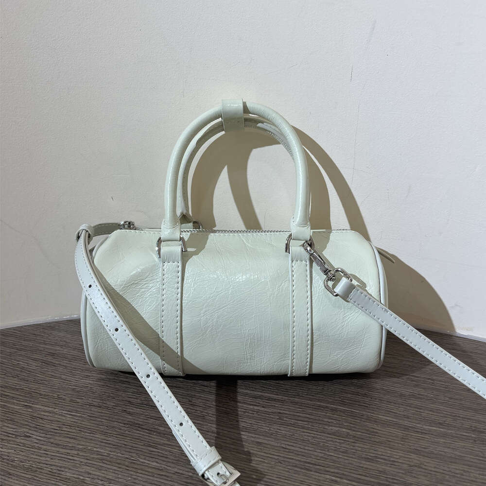 New Genuine Leather Women's High-end First Layer Cowhide Round Barrel Pillow Niche Simple Boston Shoulder Crossbody Bag
