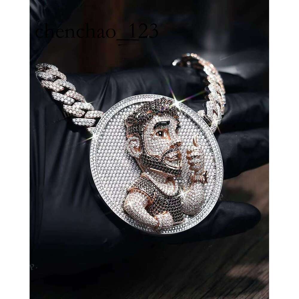 Luxurious Custom 3D Men Two Tone Moissanite Sier Hip Hop Round Shape Pendant for Mens Fashion Fine Dia Jewelry
