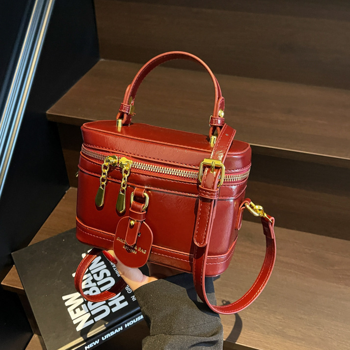 Luxury Brand Designer Bag 2025 New Fashionable Super Hot For Women, Cute Trend, Flu, Crossbody Bag, Spring And Summer Handheld Small Bag