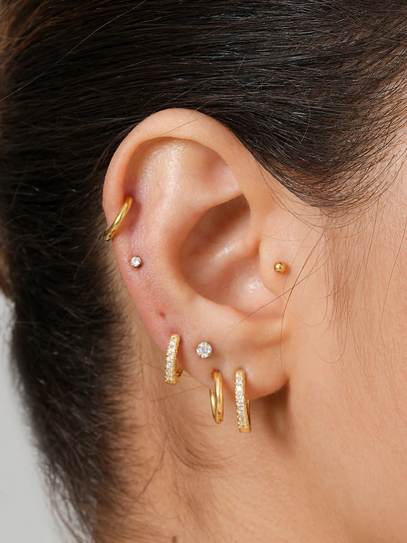 10 Pairs Small Gold Hoop Stud Earrings for Women Gold Plated Tiny Stainless Steel Earrings Sets for Multiple Piercing 250527
