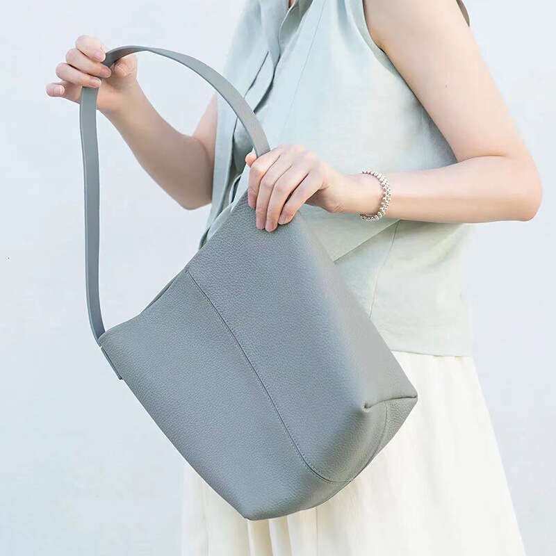 New Large Capacity Genuine Leather Tote Simple Versatile First Layer Cowhide Mother-Daughter Fashion Single Shoulder Bucket Women's Bag