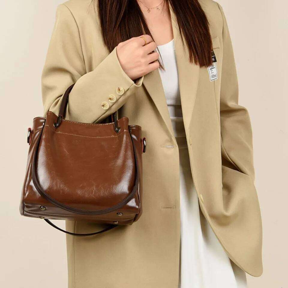 Hiqh Quality Oil Pu Leather Shoulder Hand For Sac Handbags Women Bags Designer Vintage Large Capacity Tote Bag
